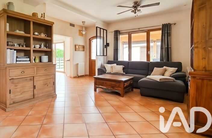 Vente Maison/villa 7 pièces — photo 2