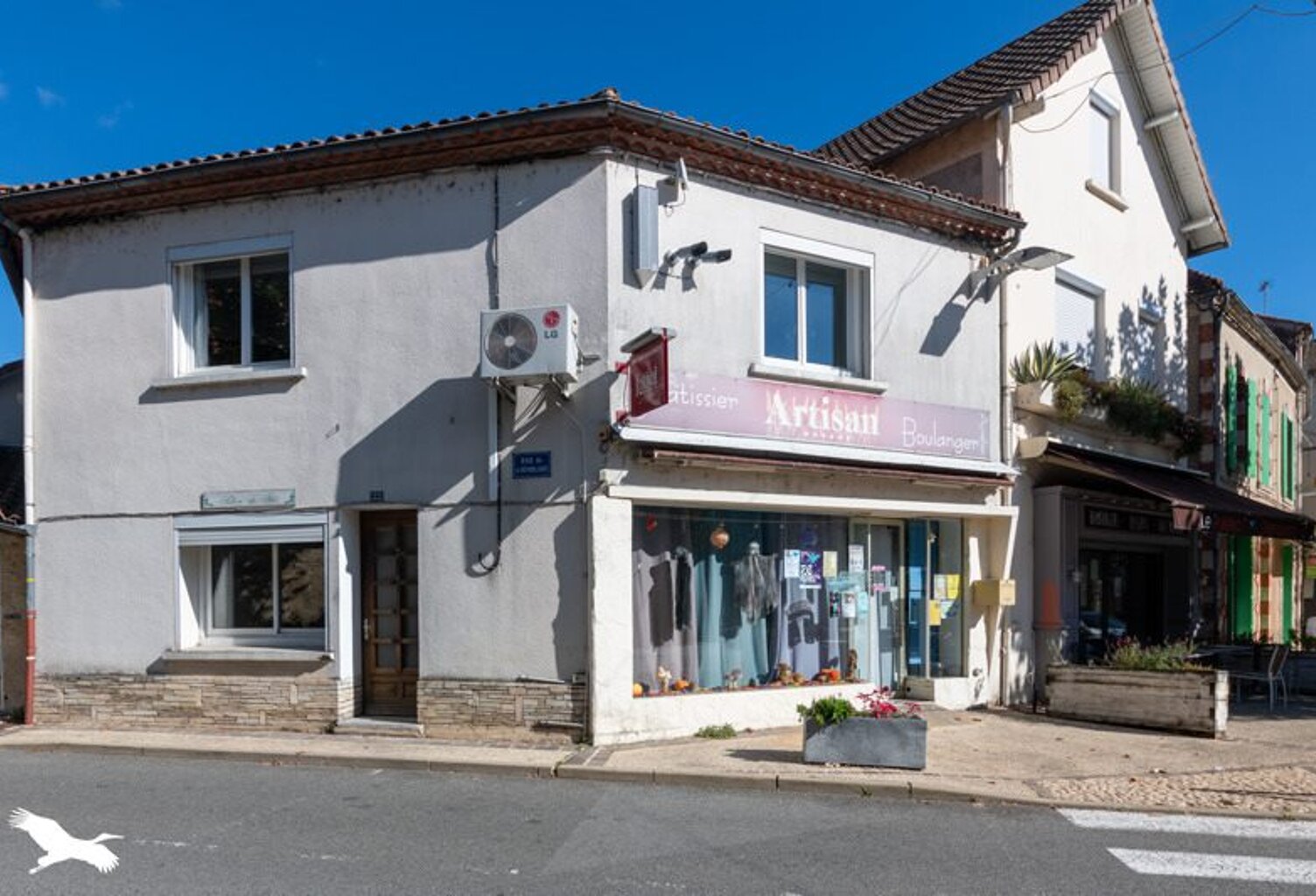 Vente immeuble   Prayssac (46220) — photo 1