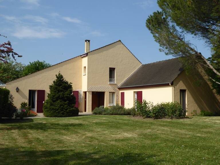 Contemporaine de 7 pièces principales — photo 1
