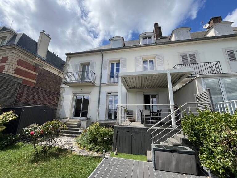 Maison 8 pièces 174 m² — photo 1