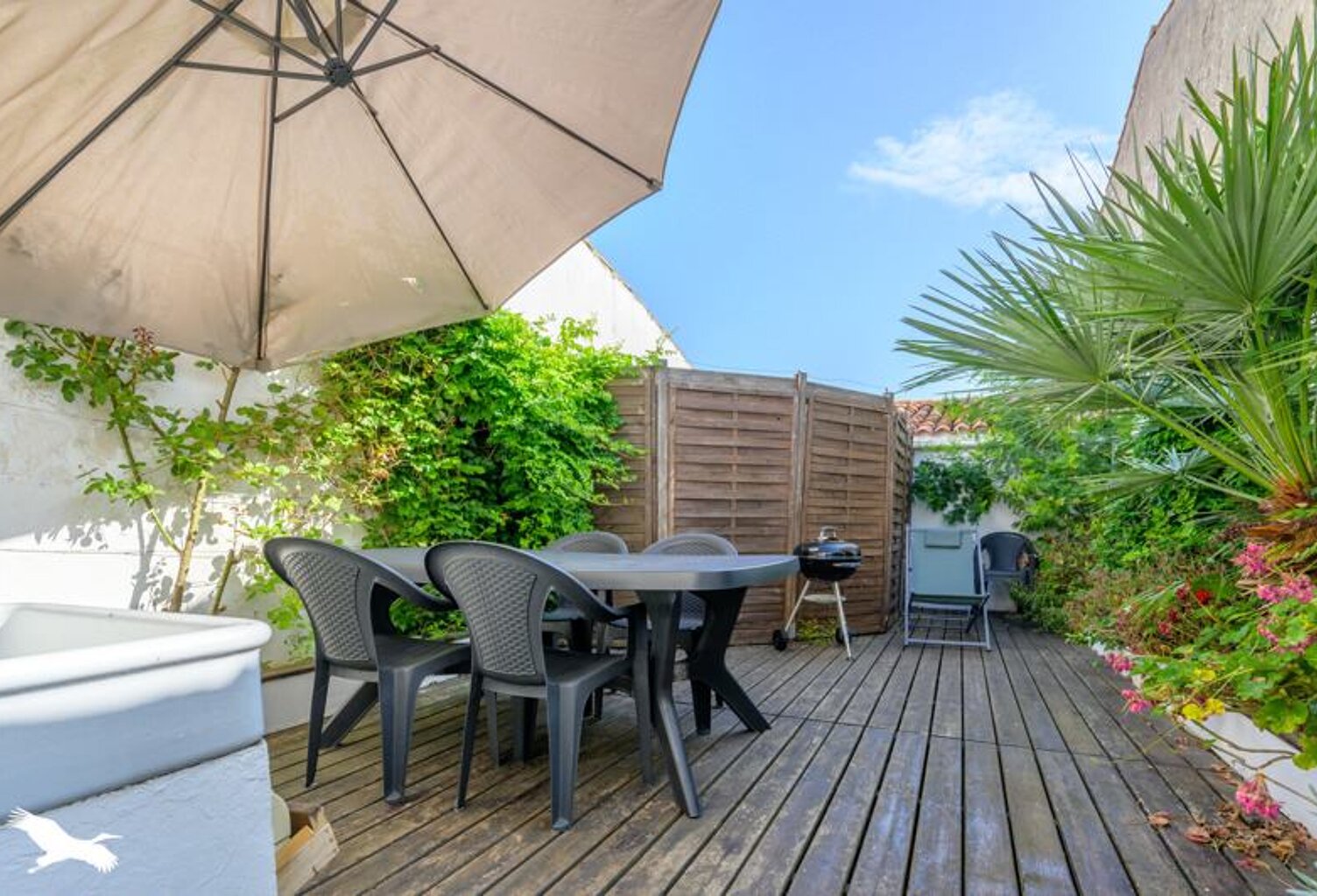 Vente maison 7 pièces 143 m² Ars-en-Ré (17590) — photo 1