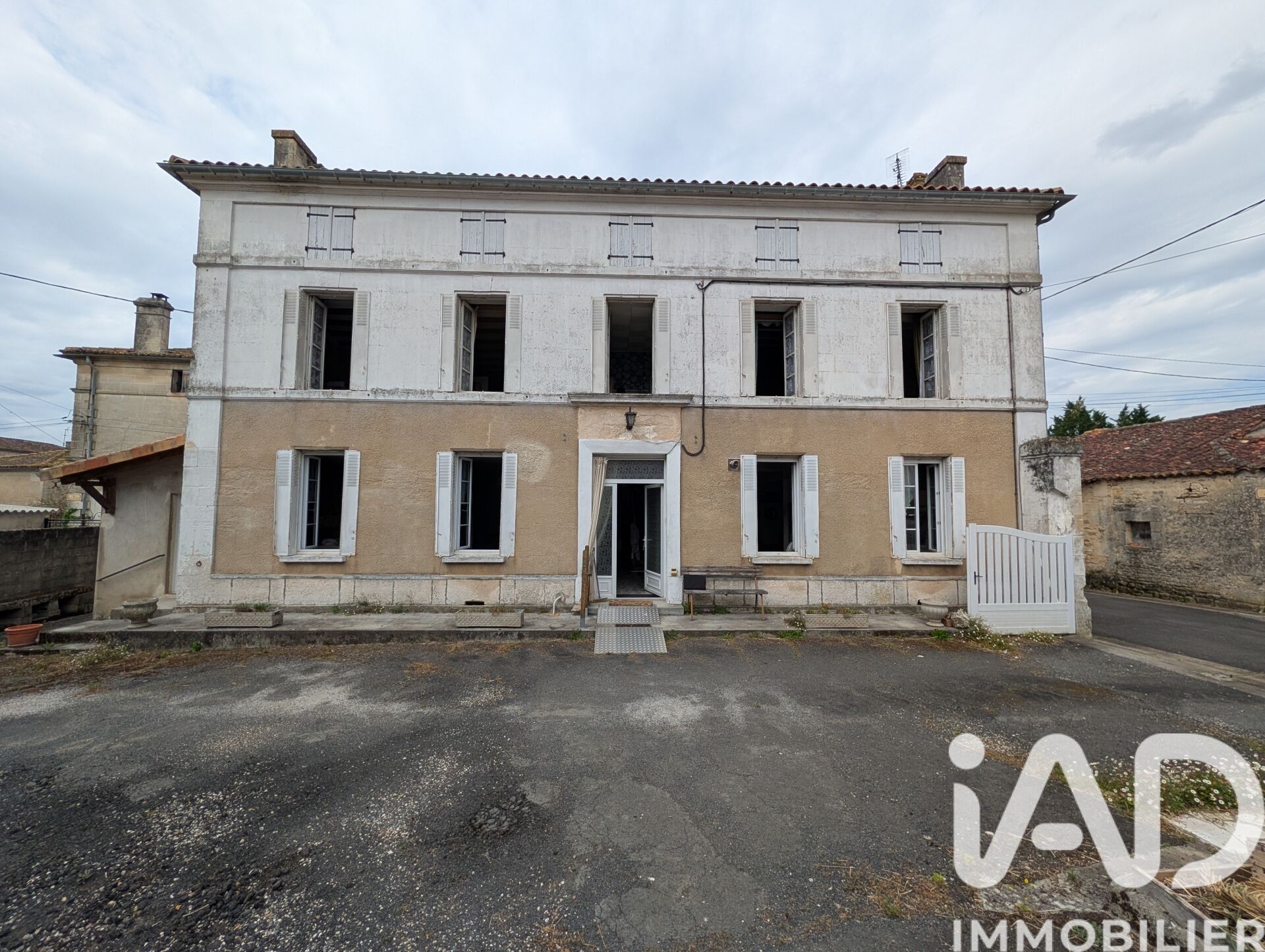 Maison à vendre, 8 pièces, 165 m², Mosnac