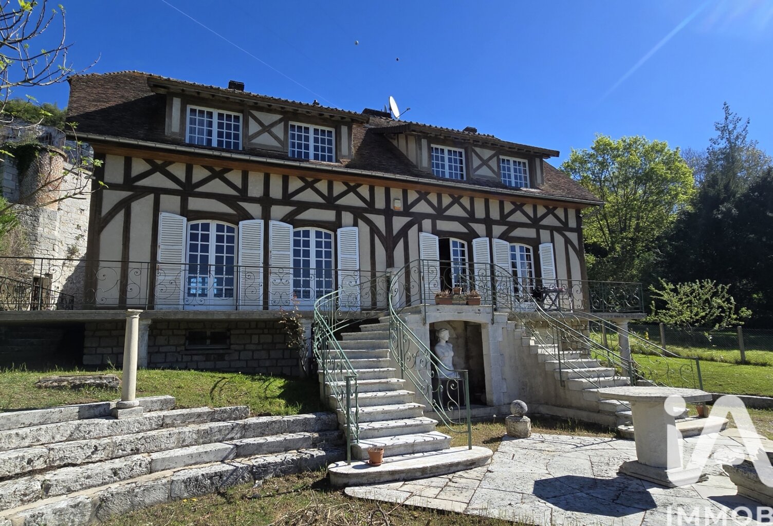 Vente Maison traditionnelle 10 pièces — photo 1