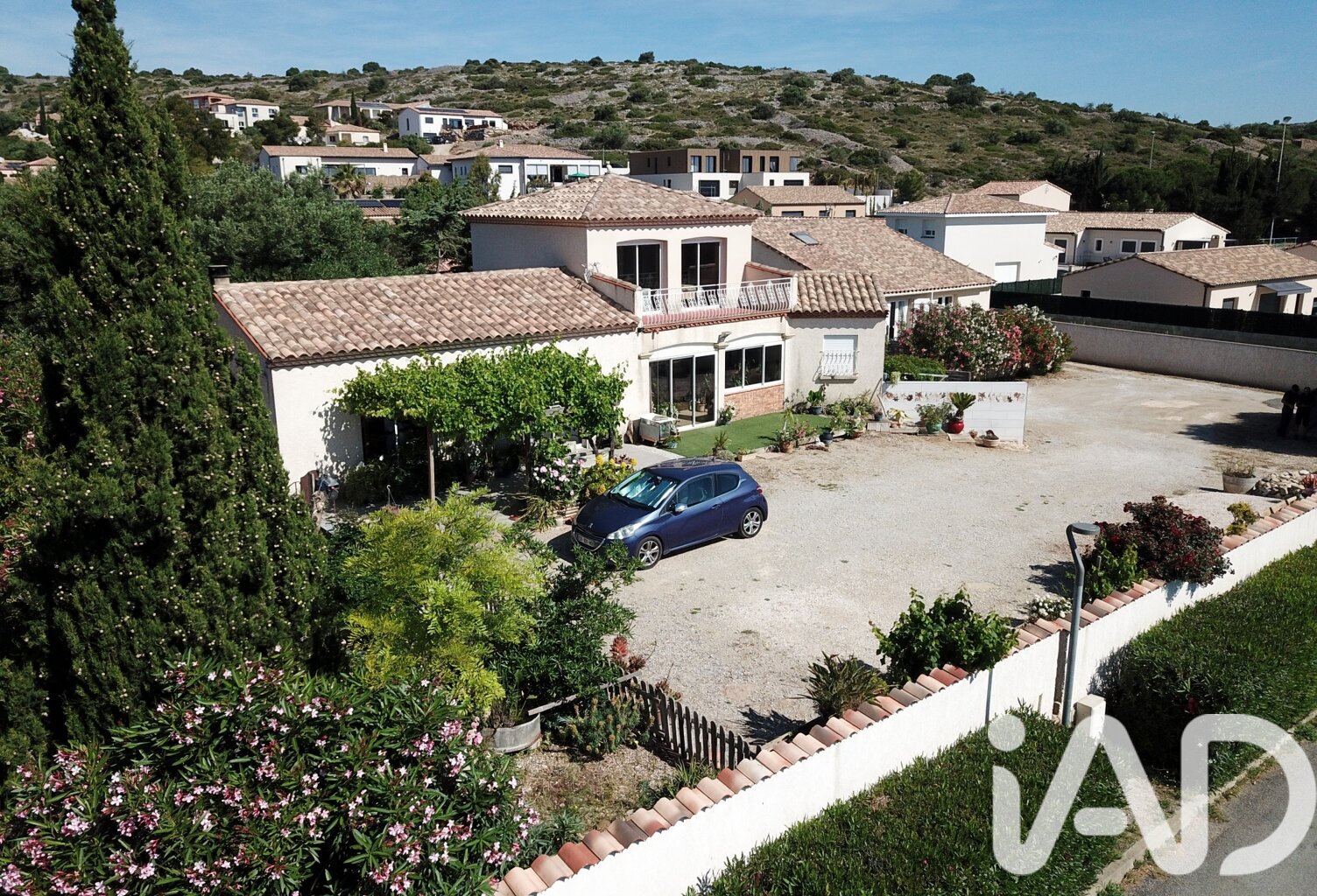 Vente Maison/villa 8 pièces — photo 1