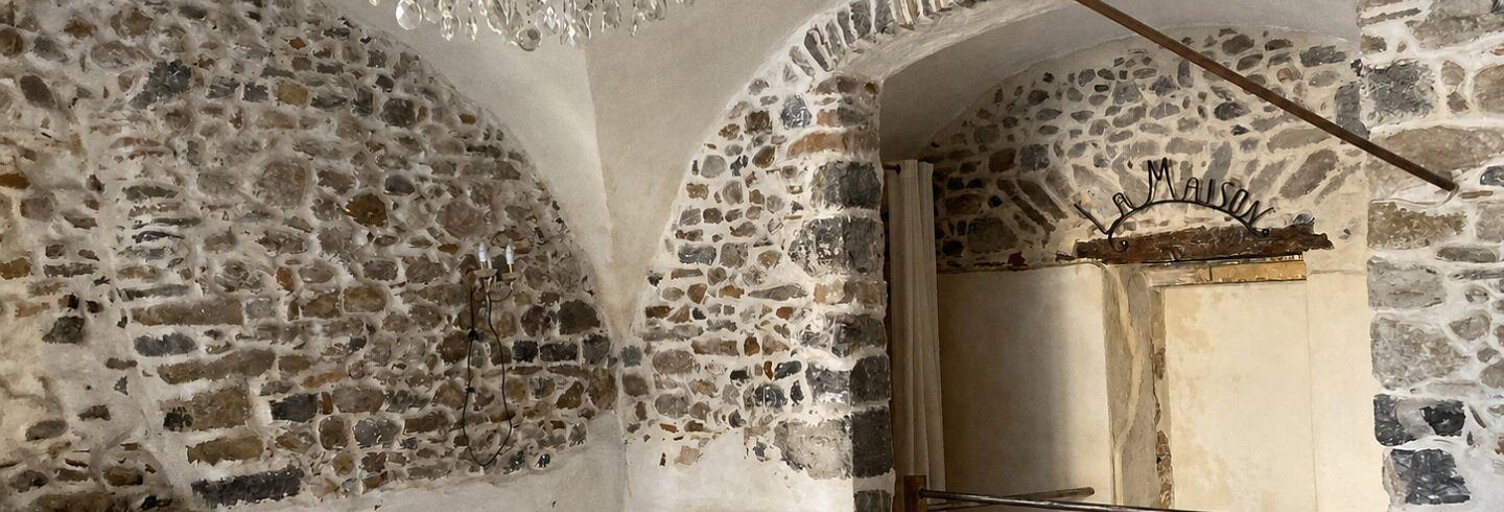Commerce  28 m² à louer à Alès (30100)