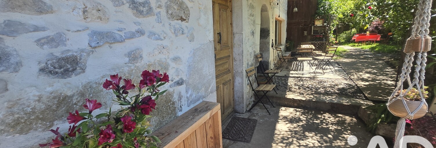 Maison 8 Pièces 258 m² à vendre à Lescheraines (73340)