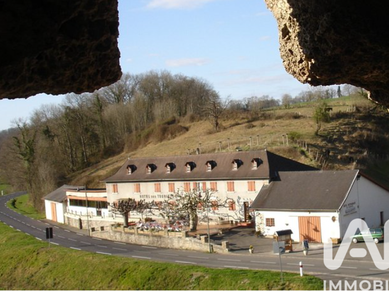 Vente Boutique/Local commercial 700 m&sup2; — photo 1