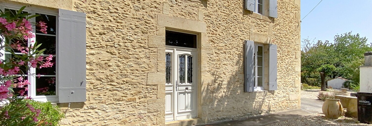 Maison 9 Pièces 267 m² à vendre à Saint-Pierre-d'Aurillac (33490)