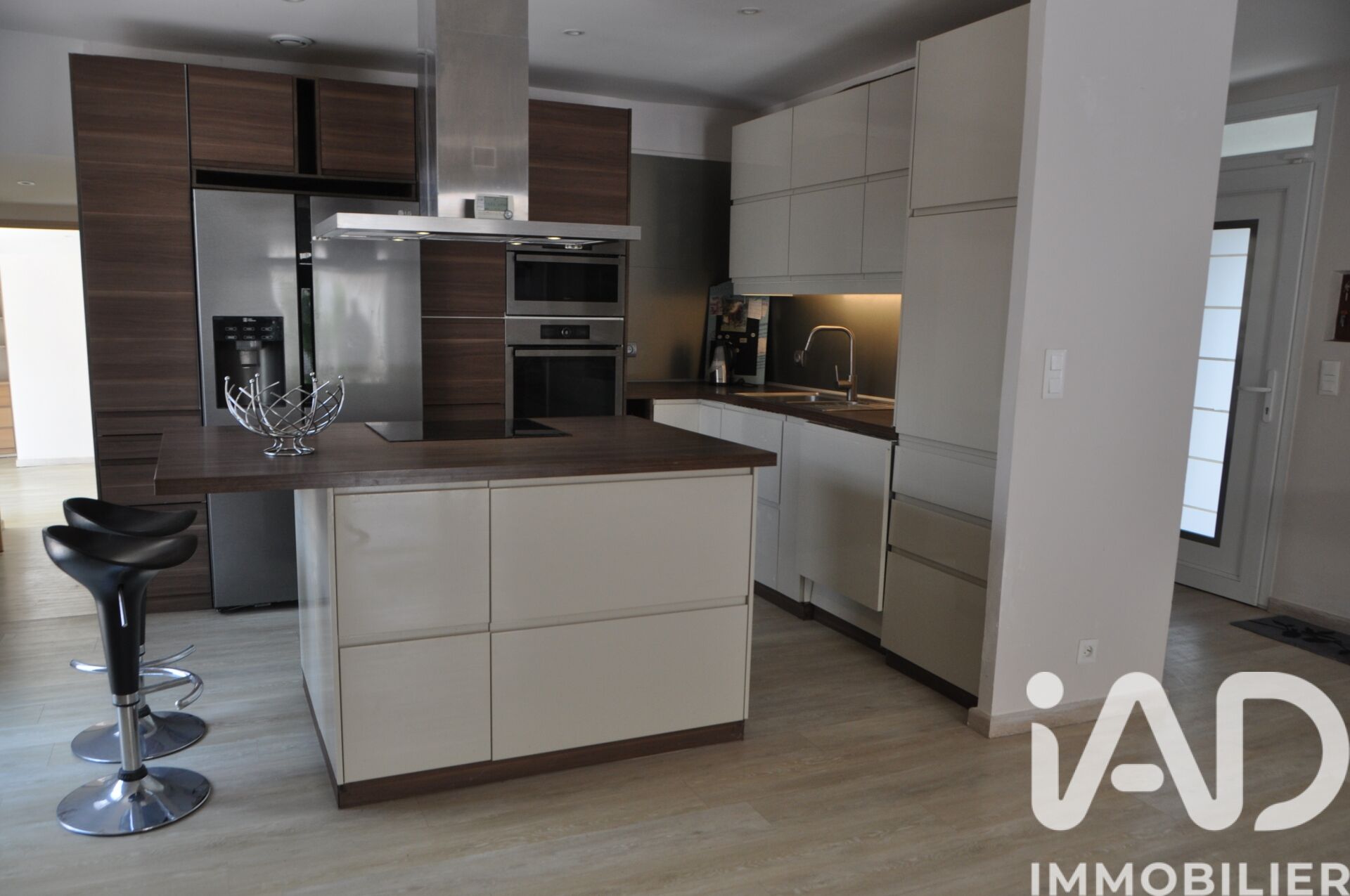 Vente Maison/villa 9 pièces - Photo 3