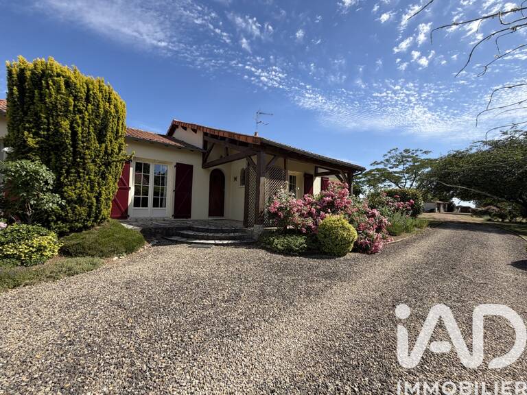 Vente Maison/villa 8 pièces — photo 1
