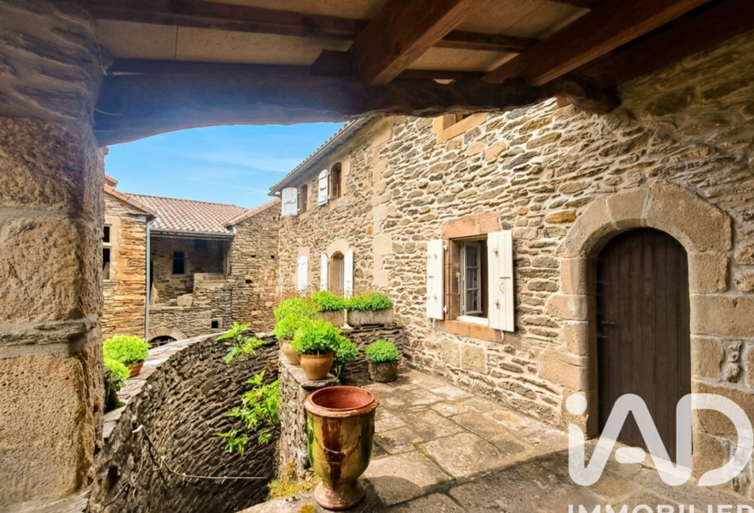 Vente Maison/villa 8 pièces — photo 1