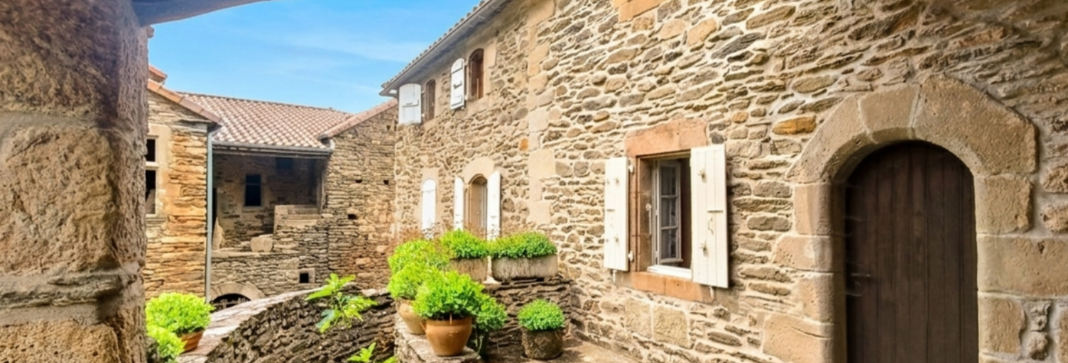 Maison 8 Pièces 280 m² à vendre à Gravières (07140)