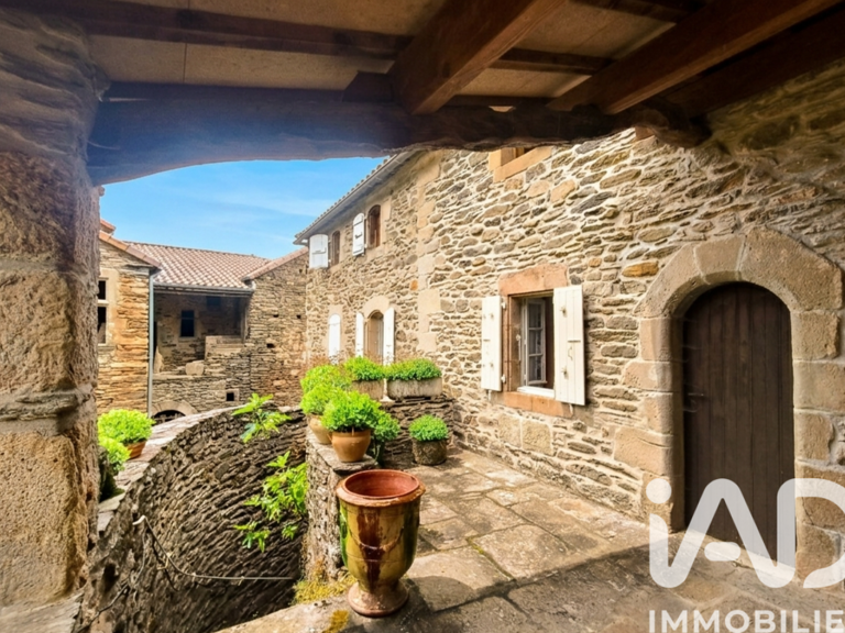 Vente Maison/villa 8 pièces — photo 1