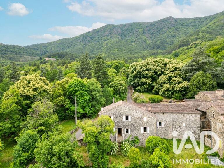 Vente Maison/villa 8 pièces — photo 1