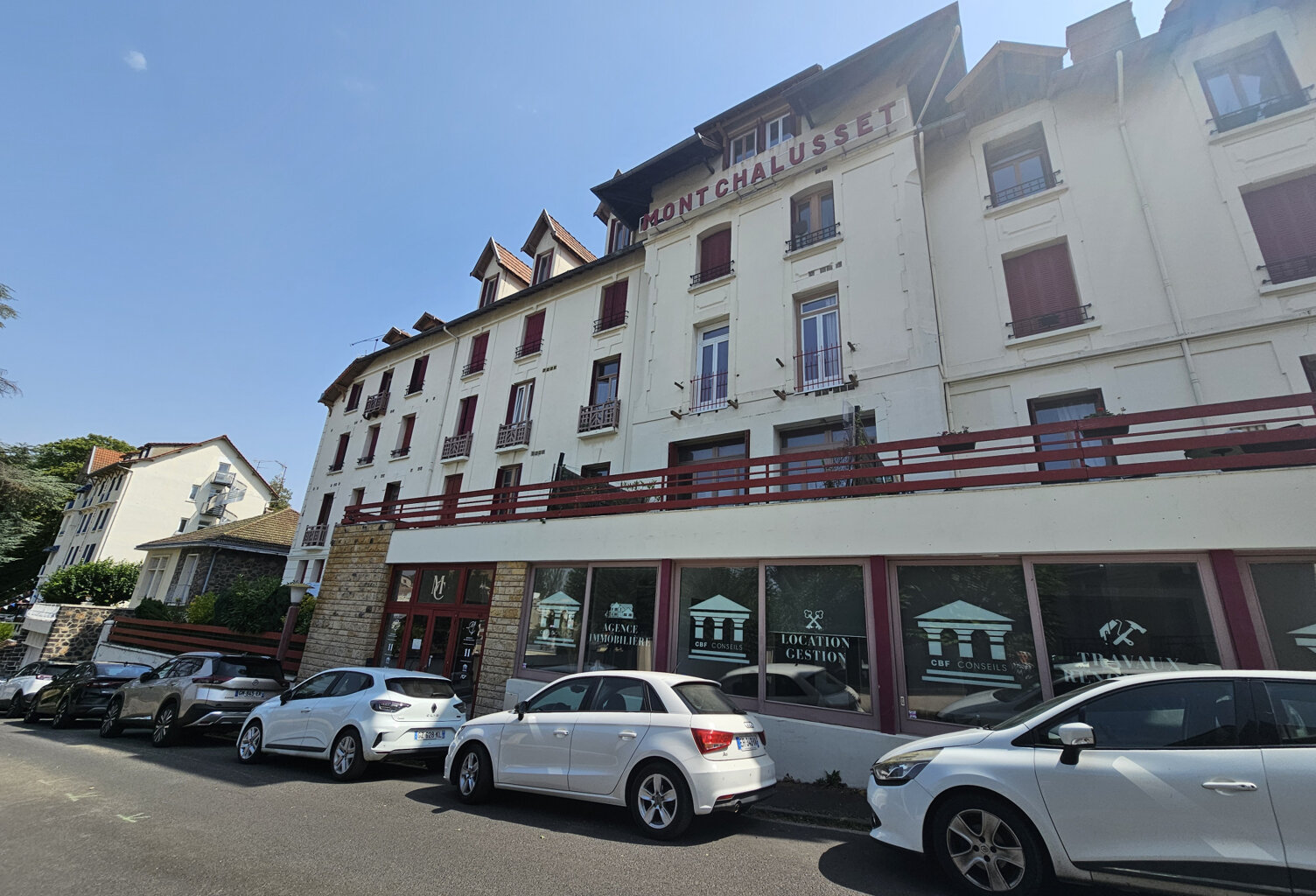 T2 - Meublé - Châtel-Guyon — photo 1