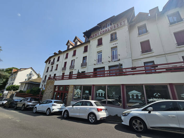 T2 - Meublé - Châtel-Guyon — photo 1