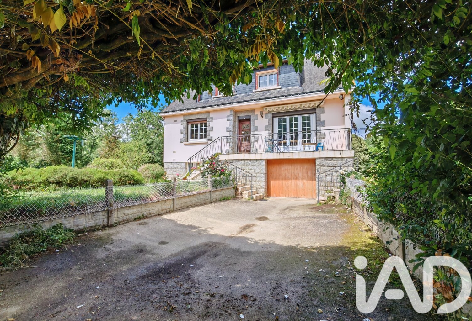Vente Maison/villa 8 pièces — photo 1