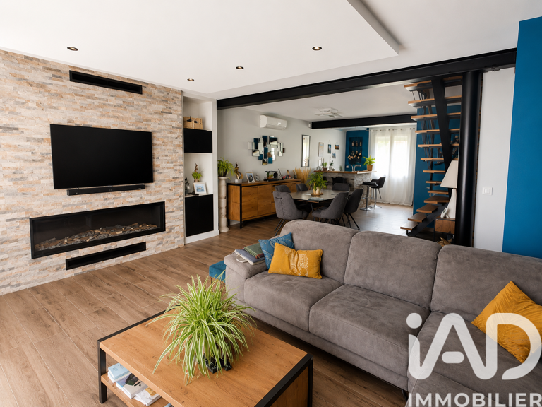 Vente Maison/villa 9 pièces — photo 1