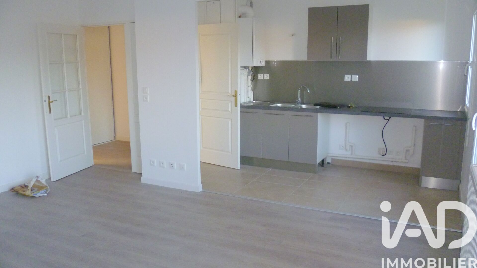 Location Appartement 3 pièces - Photo 2