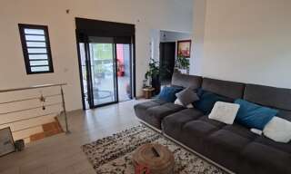Maison 5 Pièces 158 m² à louer à Petite-Île (97429)
