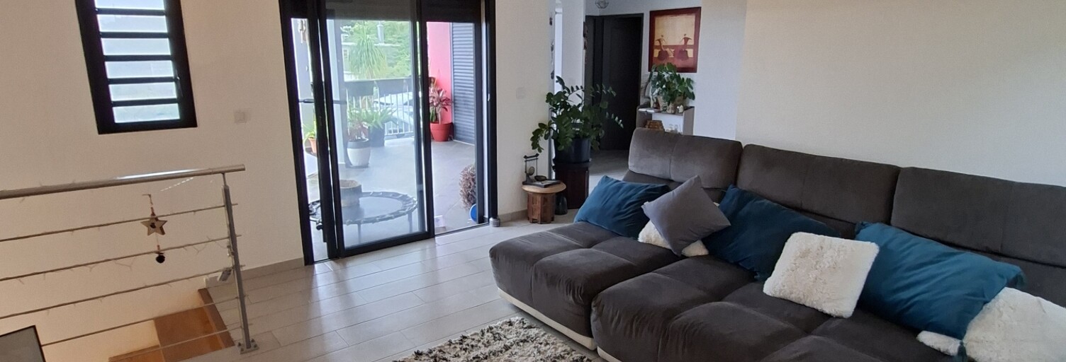 Maison 5 Pièces 158 m² à louer à Petite-Île (97429)