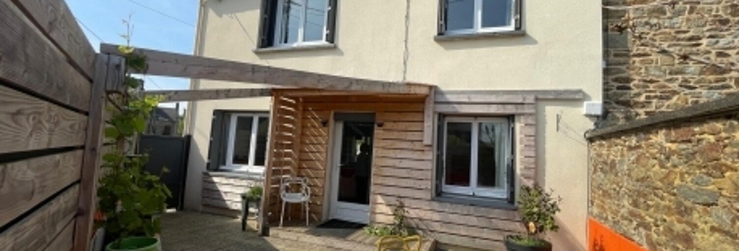 Maison 7 Pièces 103 m² à vendre à Saint-Père-Marc-en-Poulet (35430)