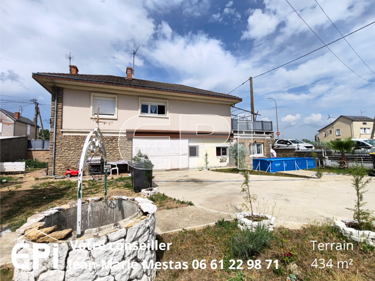 Venez découvrir cette maison familiale comprenant:<br>Au niveau — photo 1