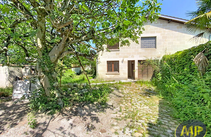 LE BOUSCAT Maison pierre à fort potentiel  248 m²  Terrain intime — photo 4