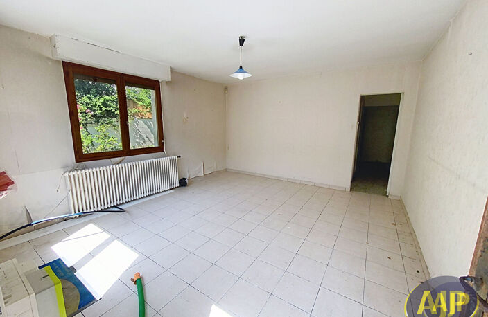 LE BOUSCAT Maison pierre à fort potentiel  248 m²  Terrain intime — photo 5