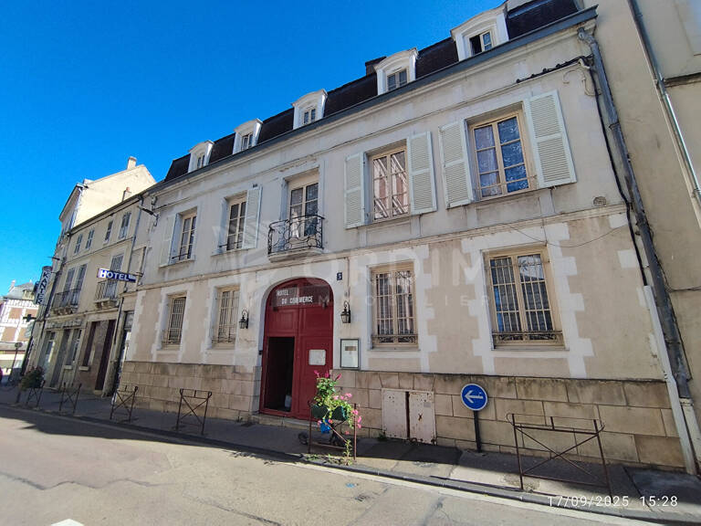AUXERRE - IMMEUBLE D'INVESTISSEMENT - HOTEL 16 CHAMBRES — photo 1