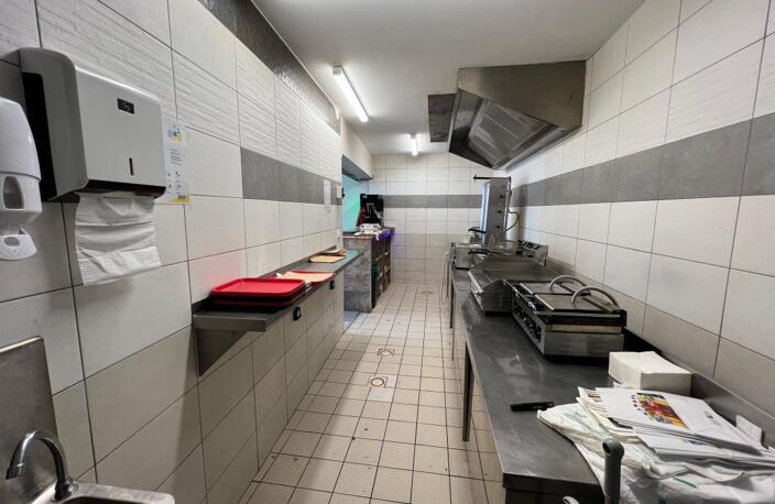 Bien Commercial À Vendre — photo 5