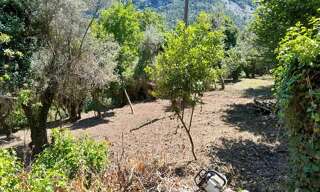 Terrain  1902 m² à vendre à Levens (06670)