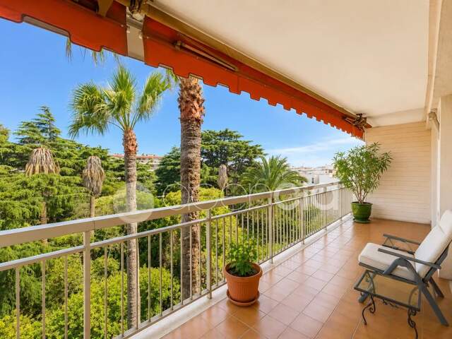 Charmant 2 pièces à Cannes avec grande terrasse — photo du bien