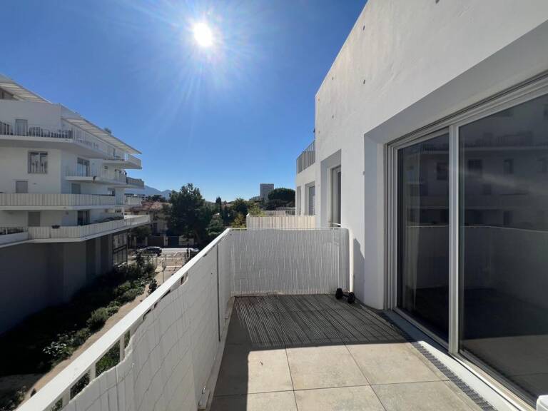 Appartement T3 de 63 m2 avec balcon. Sainte-Marguerite 13009 Marseille — photo 1