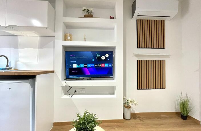 À VENDRE – T2 RÉNOVÉ EN HYPER-CENTRE – RUE LASCROSSES — photo 2