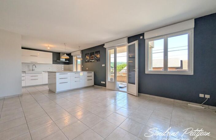 A vendre Appartement T4 91m² - 3 chambres - Terrasse, Garage, Parking - Ambérieu en Bugey — photo 3