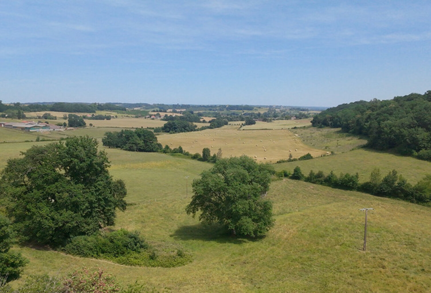 Maison en pierres 210 m² avec dépendances SAINTE COLOMBE DE DURAS — photo 1