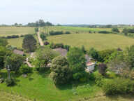 Maison en pierres 210 m² avec dépendances SAINTE COLOMBE DE DURAS — photo 2
