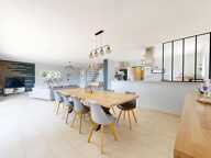 MAISON HAUT DE GAMME AVEC 5 CHAMBRES ET GRAND TERRAIN — photo 3