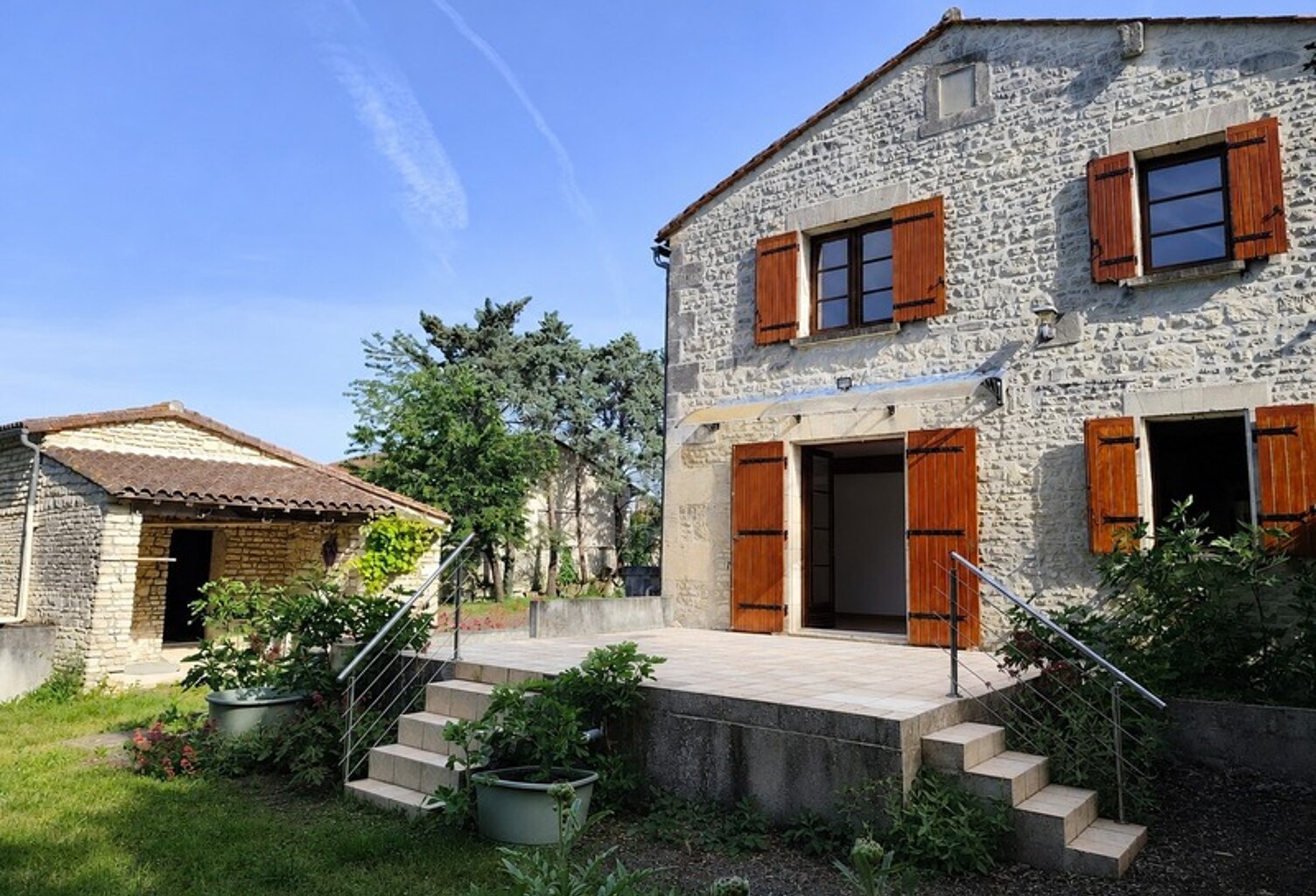 Maison à vendre 7 pièces HIERSAC (16) — photo 1