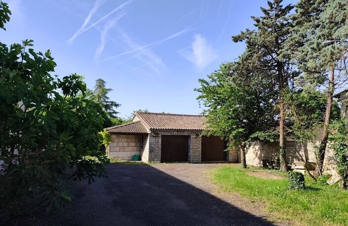 Maison à vendre 7 pièces HIERSAC (16) — photo 2