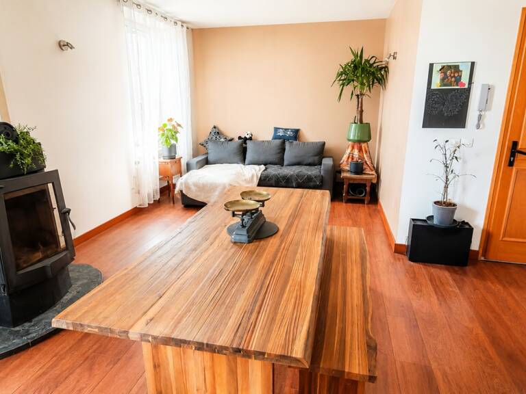 Duplex T3 lumineux avec espace bureau – Dernier étage – Faibles charges – Centre-ville — photo 1