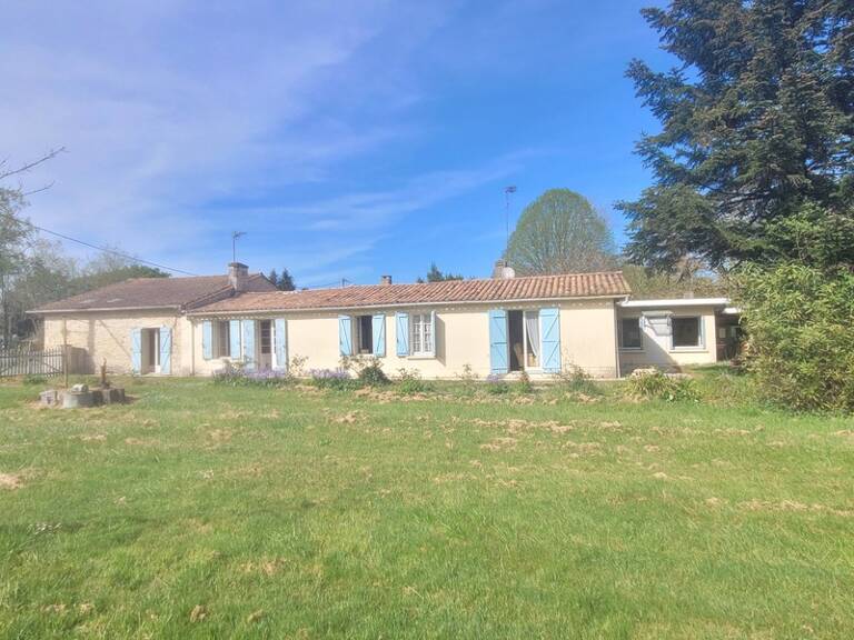 Maison à vendre 6 pièces SAINT VIVIEN DE MEDOC (33), ensemble immobilier sur terrain de 3660 m2 — photo 1