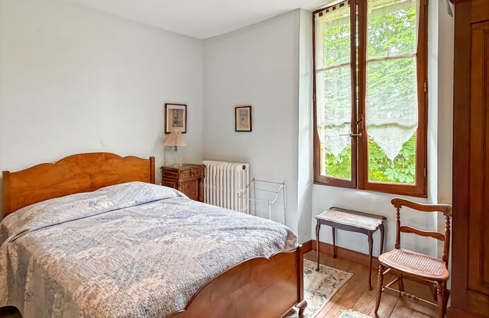Propriété 358 m2 à vendre -avec 7700 m2 de parc - Maison 8 pièces de 234 m2, gîte de 124 m2 et piscine proche de MARCIAC (32) — photo 2