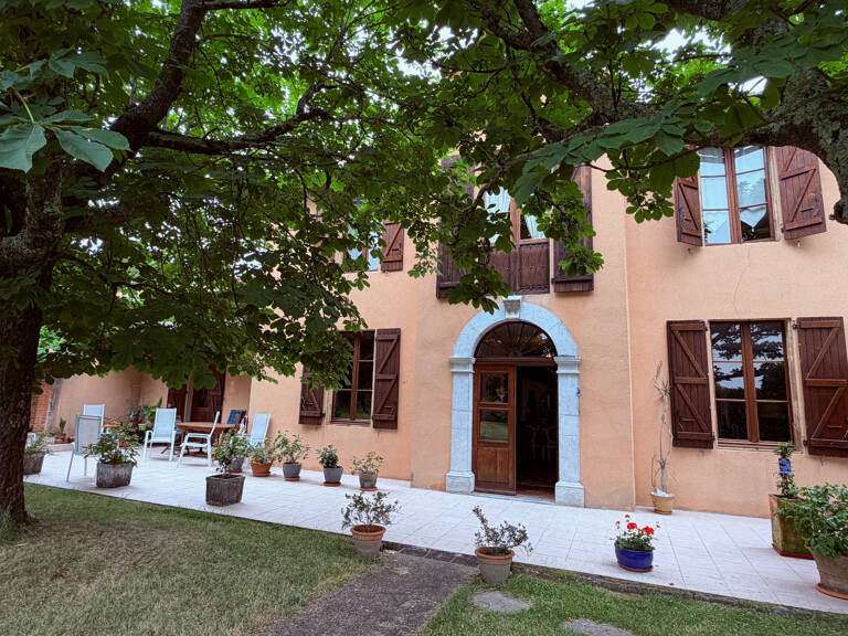Propriété 358 m2 à vendre -avec 7700 m2 de parc - Maison 8 pièces de 234 m2, gîte de 124 m2 et piscine proche de MARCIAC (32) — photo 1