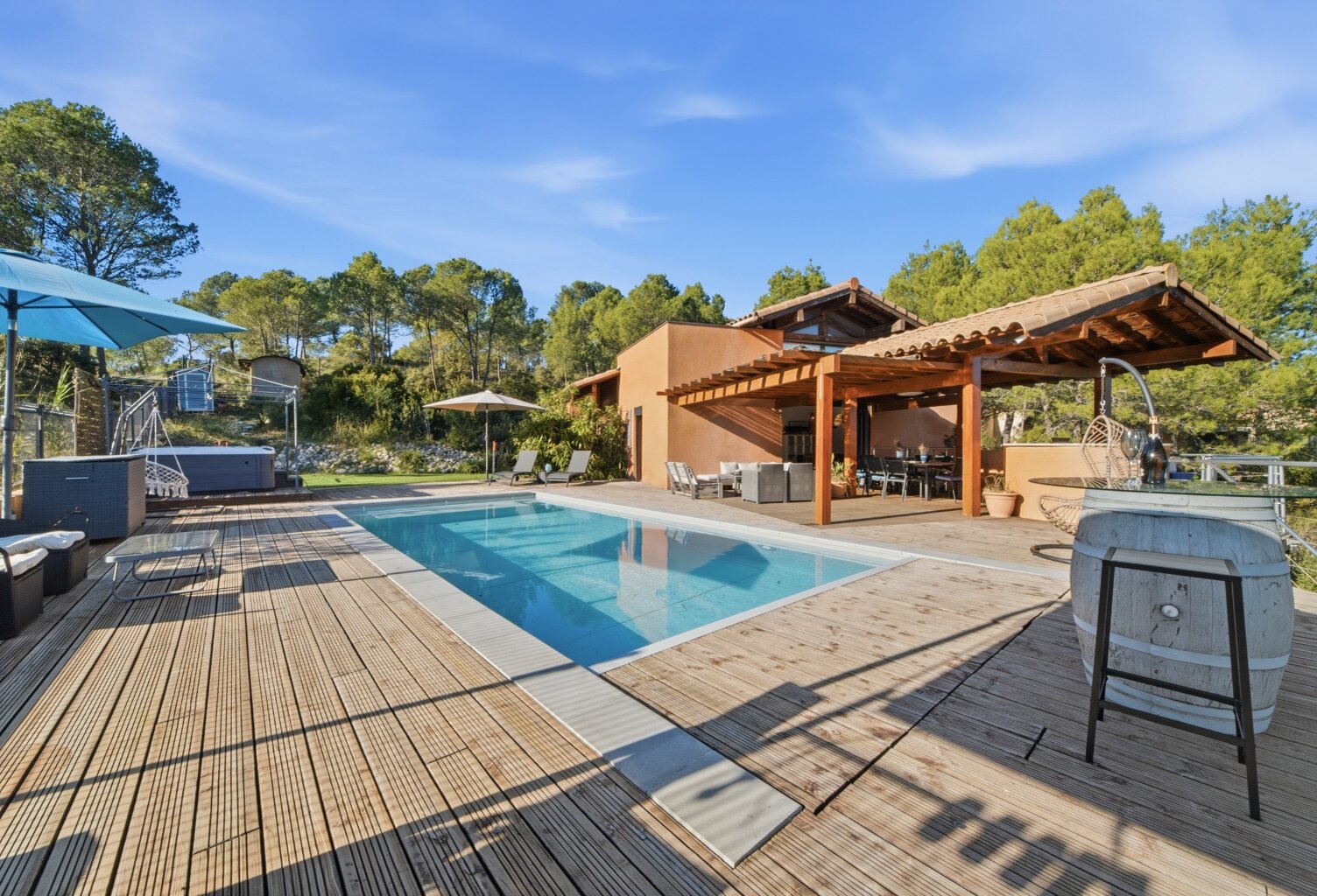 Une vue exceptionnelle, un environnement préservé, une maison pensée pour profiter pleinement de chaque instant — photo 1