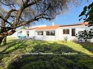 Maison de charme à vendre Plain-pied, 4 chambres dont 3 avec entrées indépendantes, Grand garage, Studio à aménager, 2 entrées sur 1200 m2 de terrain, SAINT HILAIRE DE RIEZ (85) — photo 3