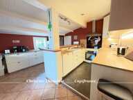 Maison de charme à vendre Plain-pied, 4 chambres dont 3 avec entrées indépendantes, Grand garage, Studio à aménager, 2 entrées sur 1200 m2 de terrain, SAINT HILAIRE DE RIEZ (85) — photo 4