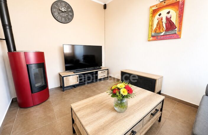 Maison plain pied de 80 m² avec 4 pièces, piscine avec jacuzzi et panneaux solaires à Vergèze — photo 5
