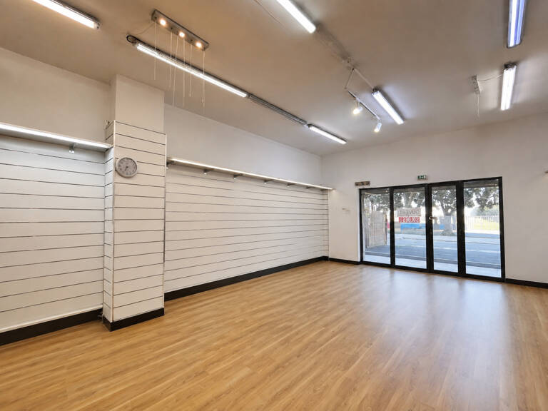 Fonds de commerce à céder à AJACCIO (20) — photo 1